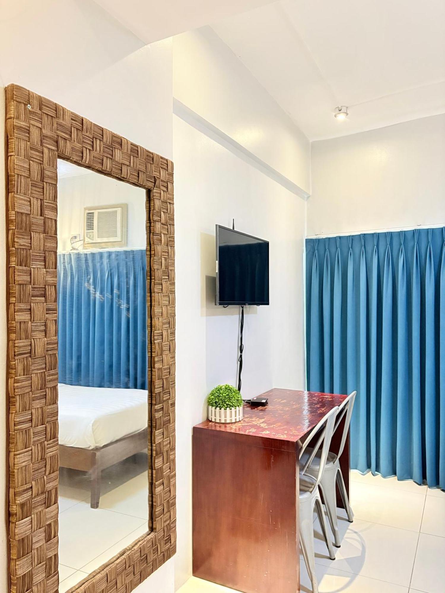 Pacific Park Hotel Quezon City Εξωτερικό φωτογραφία